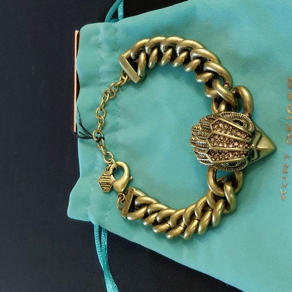KURT GEIGER LONDON Gold-Tone Chain Bracelet with Eagle Embellished Charm - Picture 8 of 8